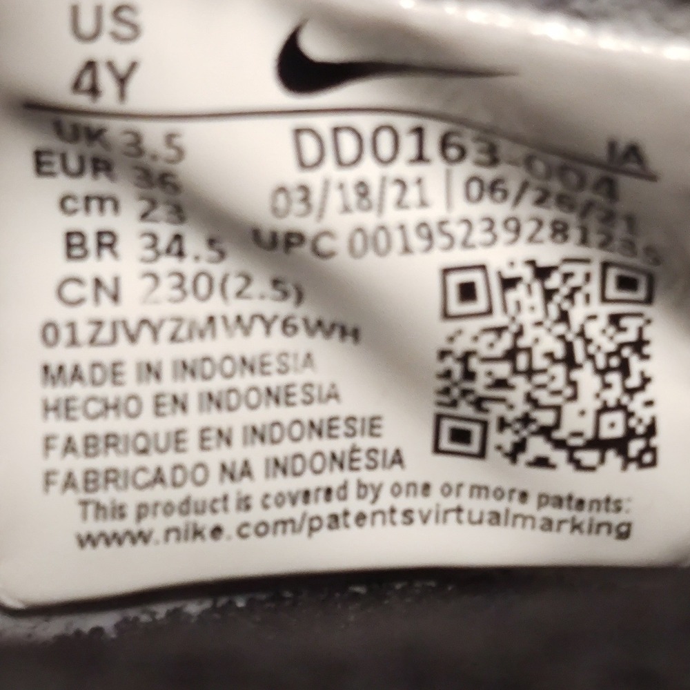 Nike Free Run 2 Kids Running Shoes Black White DD0163-004 Size 4Y Youth